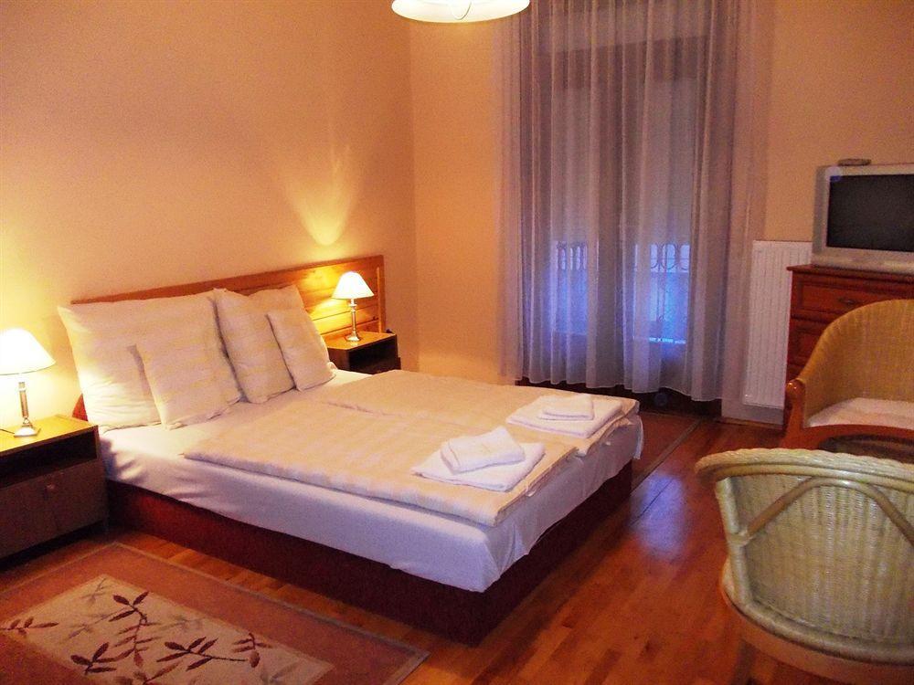 Villa City Center Hévíz Екстериор снимка
