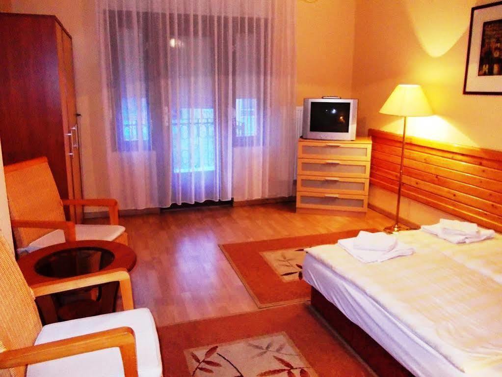 Villa City Center Hévíz Екстериор снимка